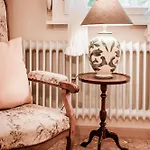 Hedwig - Schwarzwald Mit Thermalbad-naehe & Balkon Mit Bergblick 公寓式酒店 巴登韦勒