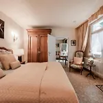 Hedwig - Schwarzwald Mit Thermalbad-naehe & Balkon Mit Bergblick 公寓式酒店 4*