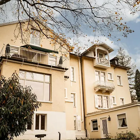 Hedwig - Schwarzwald Mit Thermalbad-naehe & Balkon Mit Bergblick 4* Badenweiler