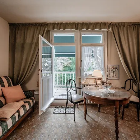 Hedwig - Schwarzwald Mit Thermalbad-naehe & Balkon Mit Bergblick 4*