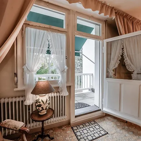 Hedwig - Schwarzwald Mit Thermalbad-naehe & Balkon Mit Bergblick Aparthotel Badenweiler