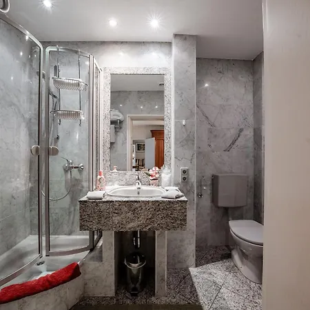 Hedwig - Schwarzwald Mit Thermalbad-naehe & Balkon Mit Bergblick Aparthotel