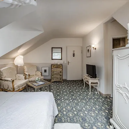 Aparthotel Hedwig - Schwarzwald Mit Thermalbad-naehe & Balkon Mit Bergblick Badenweiler