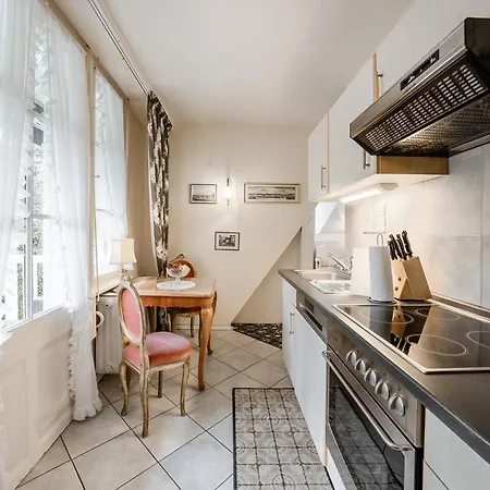 Hedwig - Schwarzwald Mit Thermalbad-naehe & Balkon Mit Bergblick 4*