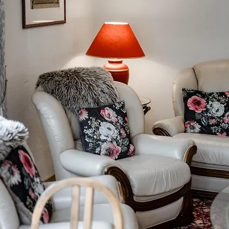 アパートホテル Hedwig - Schwarzwald Mit Thermalbad-naehe & Balkon Mit Bergblick 4*
