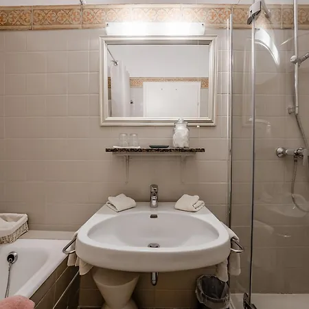 Aparthotel Hedwig - Schwarzwald Mit Thermalbad-naehe & Balkon Mit Bergblick 4*