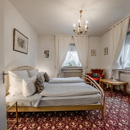 Aparthotel Hedwig - Schwarzwald Mit Thermalbad-naehe & Balkon Mit Bergblick Badenweiler